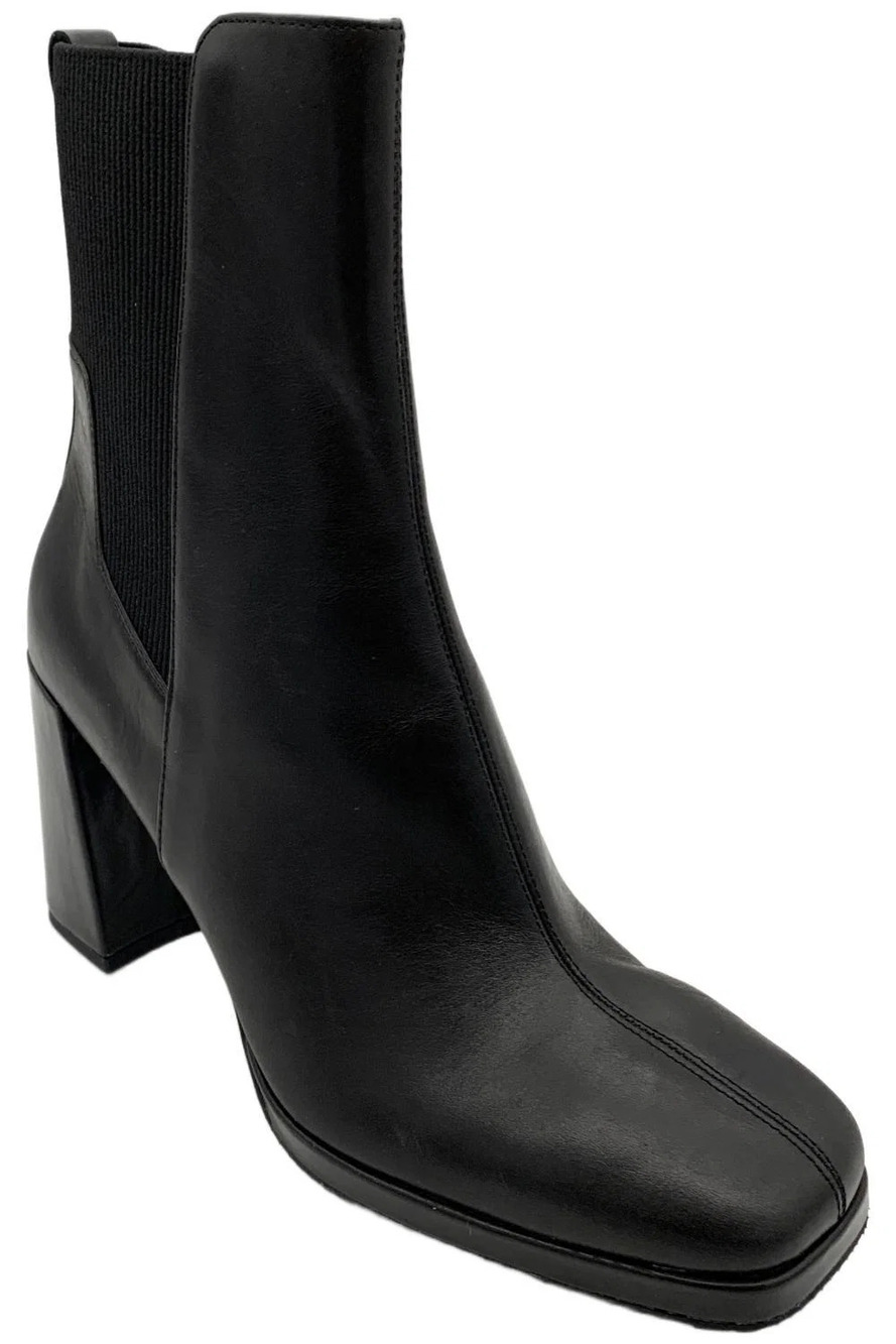Donald Pliner Women's Rosemary Heeled Boots Black Leather - Medium